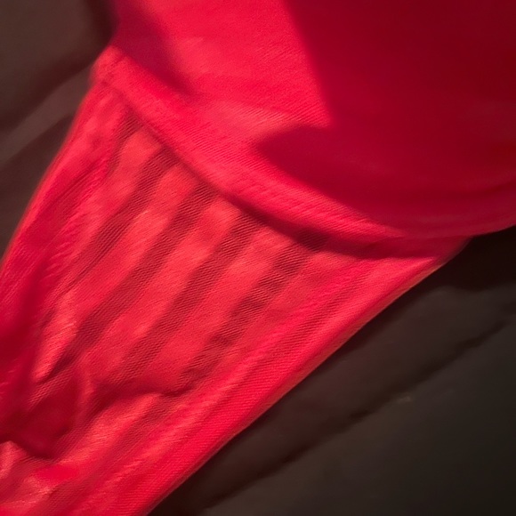 Brand new bra never worn - Picture 4 of 5